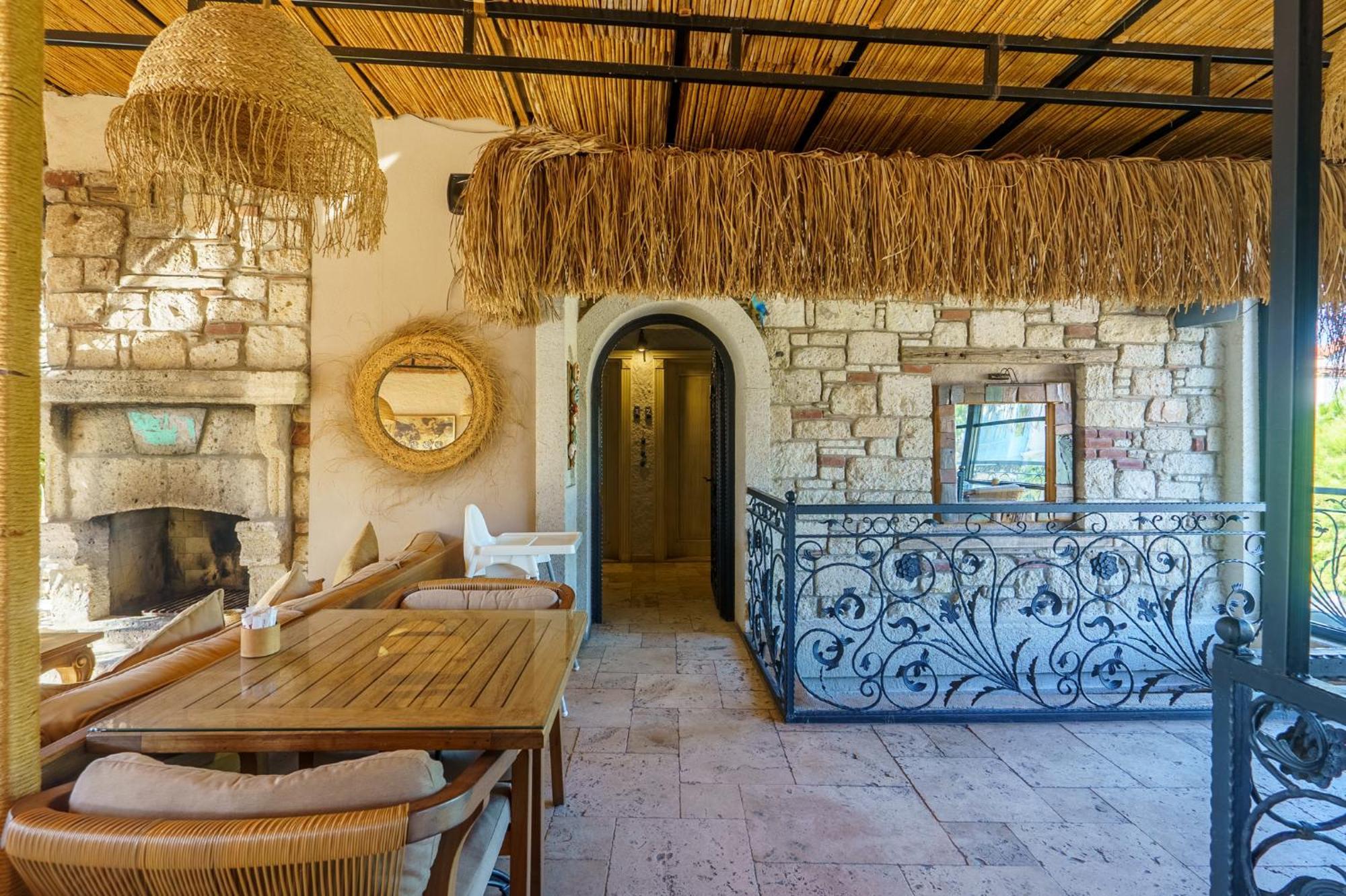 Alacati Aura Plus İzmir Luaran gambar