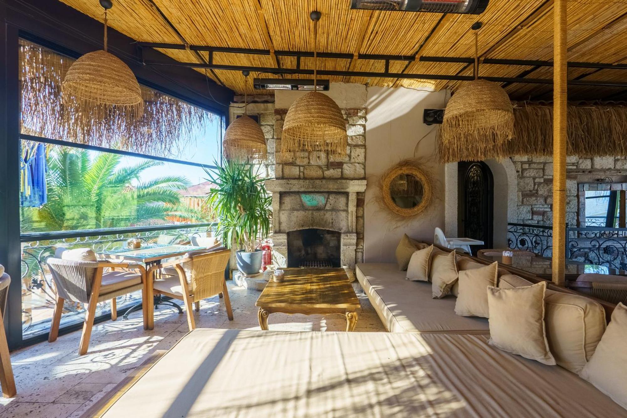 Alacati Aura Plus İzmir Luaran gambar