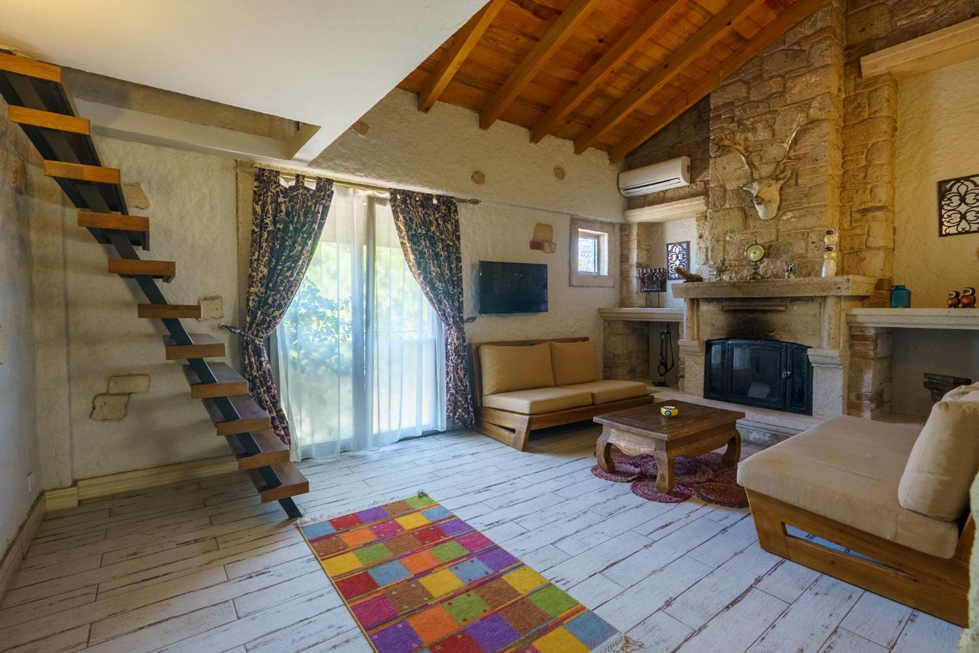 Alacati Aura Plus İzmir Luaran gambar